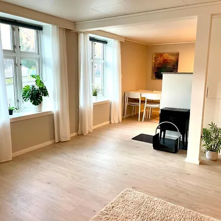 Holmen, Ground Floor Apartment