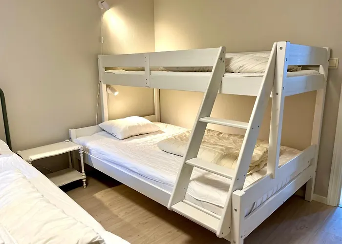 Holmen, Ground Floor * Balestrand