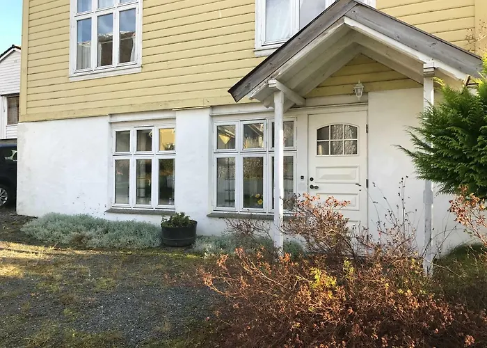 Holmen, Ground Floor * Balestrand